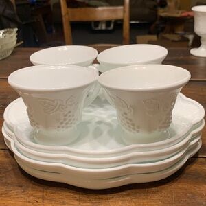 60’s INDIANA COLONY WHITE MILK GLASS HARVEST GRAPES LUNCHEON SET/SNACK SET